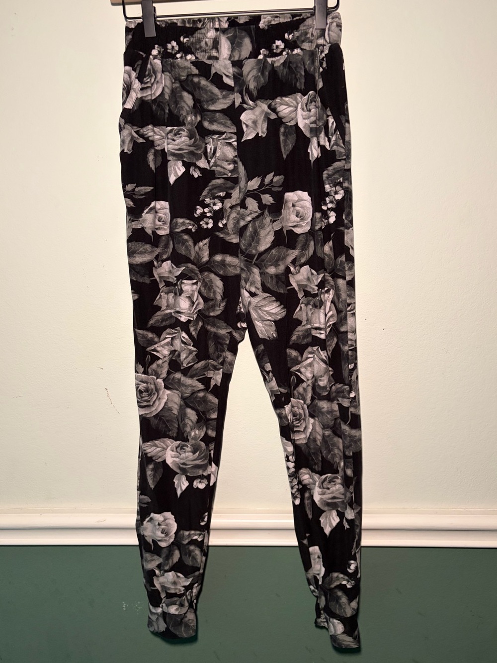 Black and Grey Rose Print Joggers/Leggings (with pockets!)